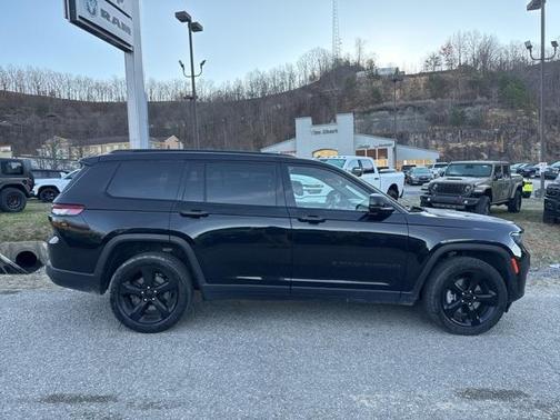 2021 Jeep Grand Cherokee L Laredo