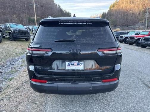 2021 Jeep Grand Cherokee L Laredo