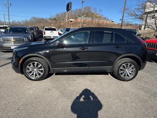 2023 Cadillac XT4 Sport