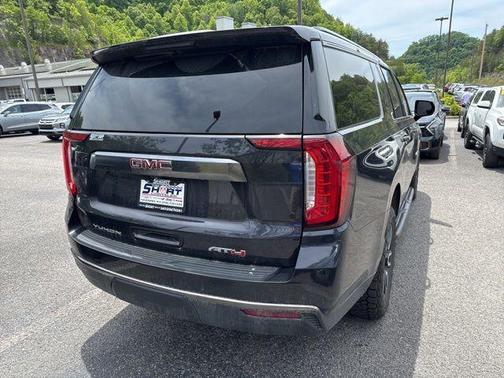 Titanium Rush Metallic 2024 GMC Yukon XL AT4