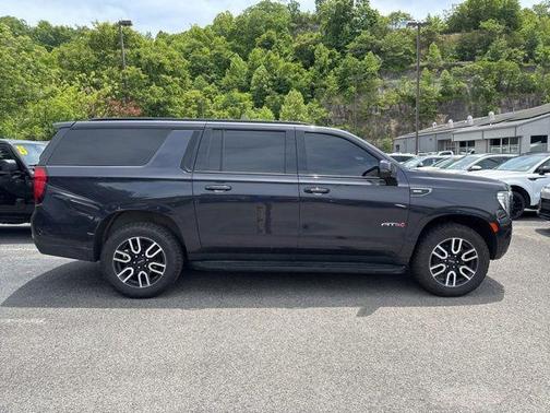 Titanium Rush Metallic 2024 GMC Yukon XL AT4