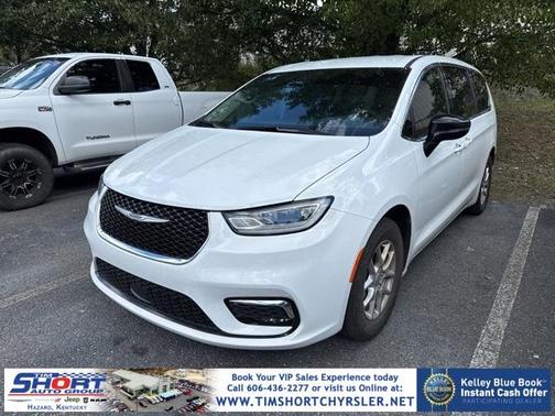 2024 Chrysler Pacifica Touring-L
