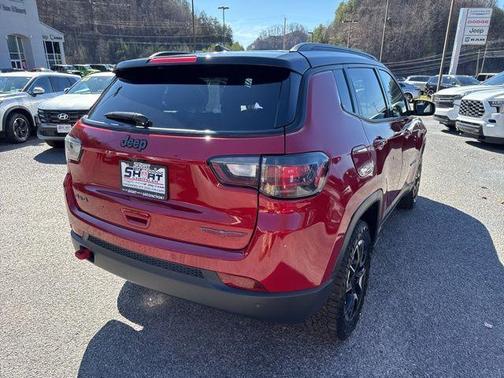 2025 Jeep Compass Trailhawk