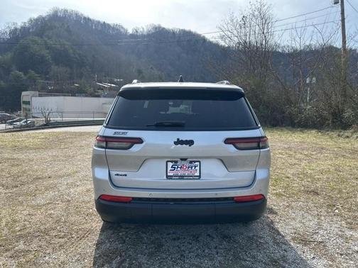2024 Jeep Grand Cherokee L Laredo