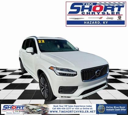 2022 Volvo XC90 T5 Momentum 7 Passenger