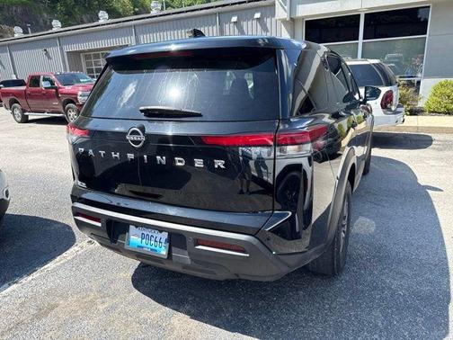 Black 2022 Nissan Pathfinder S