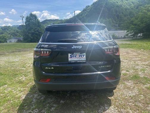 Diamond Black 2025 Jeep Compass Limited