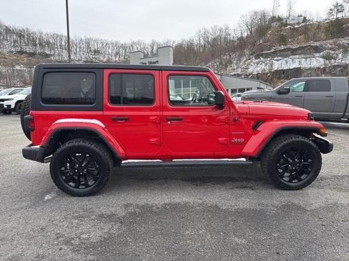 2022 Jeep Wrangler Unlimited Sahara