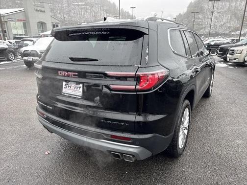 2024 GMC Acadia Elevation