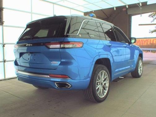 2022 Jeep Grand Cherokee 4xe Summit