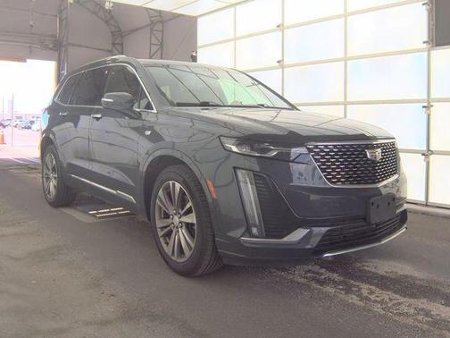 Wilder Metallic 2022 Cadillac XT6 Premium Luxury AWD