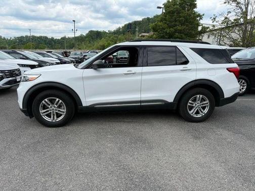 Oxford White 2020 Ford Explorer XLT