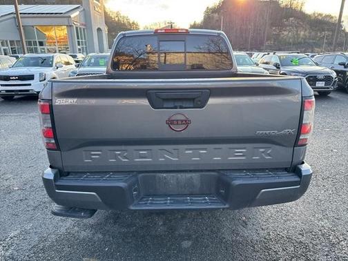 2022 Nissan Frontier PRO-4X