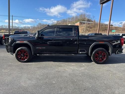 2022 GMC Sierra 2500 AT4