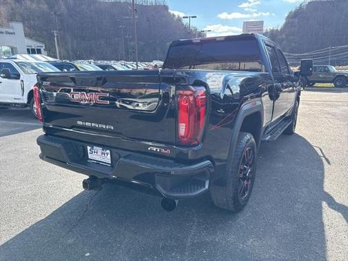 2022 GMC Sierra 2500 AT4