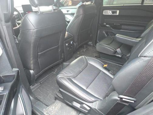 Black Metallic 2023 Ford Explorer ST