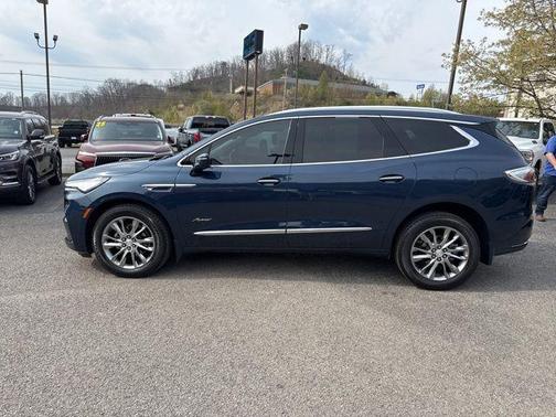 2022 Buick Enclave Avenir