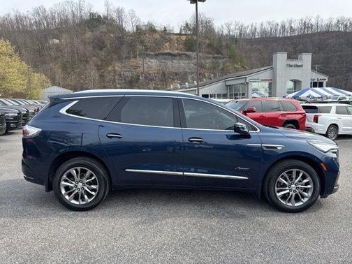 2022 Buick Enclave Avenir