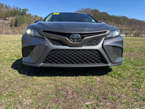 2020 Toyota Camry 