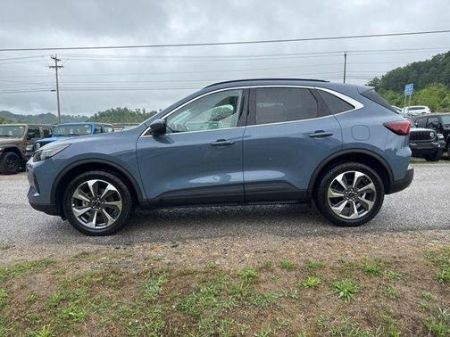 2024 Ford Escape Platinum