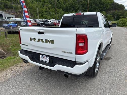 Bright White Clearcoat 2025 RAM 1500 Big Horn/Lone Star