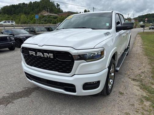 Bright White Clearcoat 2025 RAM 1500 Big Horn/Lone Star