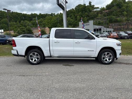 Bright White Clearcoat 2025 RAM 1500 Big Horn/Lone Star
