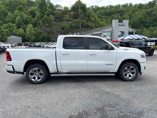 Bright White Clearcoat 2025 RAM 1500 Big Horn/Lone Star