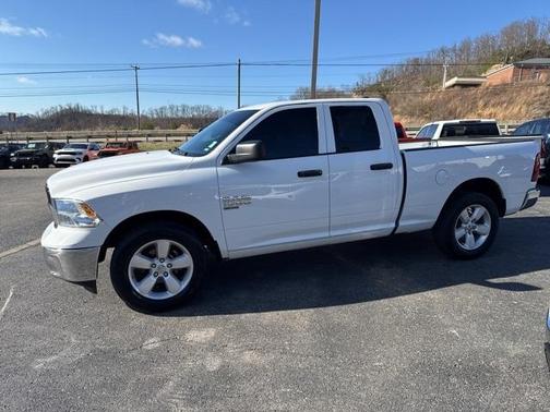 2024 RAM 1500 Classic SLT