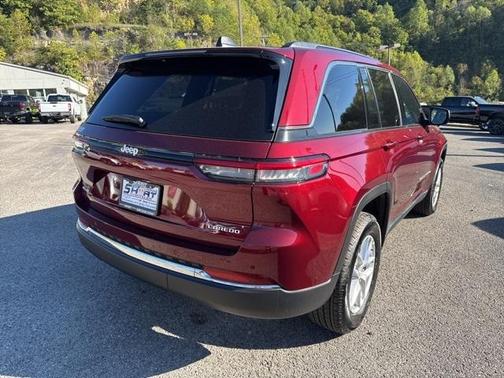 2025 Jeep Grand Cherokee Laredo X