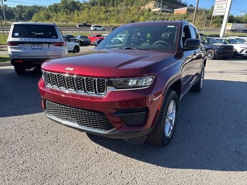 2025 Jeep Grand Cherokee Laredo X