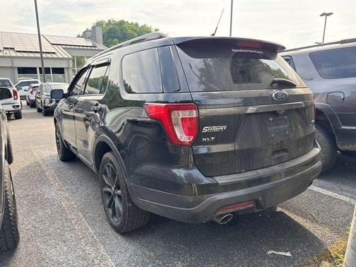 Black Metallic 2019 Ford Explorer XLT