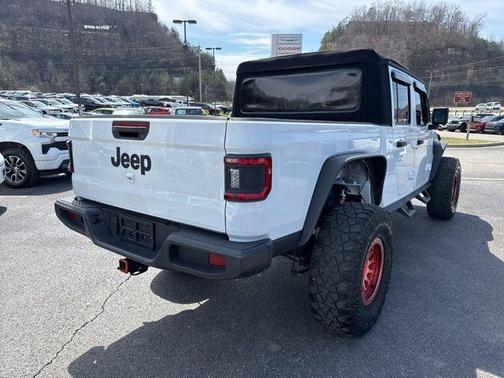 2020 Jeep Gladiator Sport