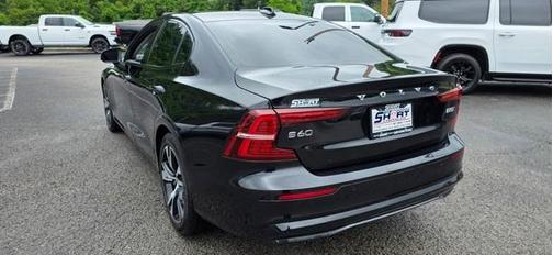 2024 Volvo S60 B5 Core Dark Theme
