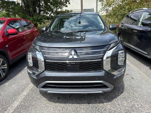 2025 Mitsubishi Outlander