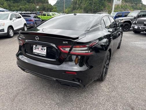 2023 Nissan Maxima SR