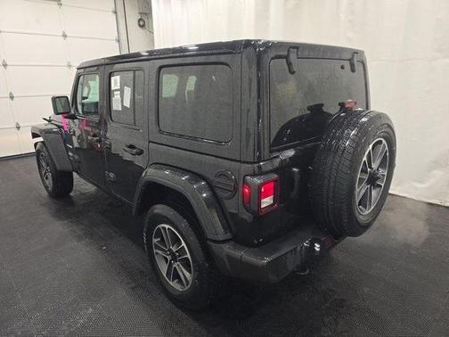 2023 Jeep Wrangler Sahara