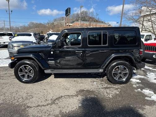 2023 Jeep Wrangler Sahara