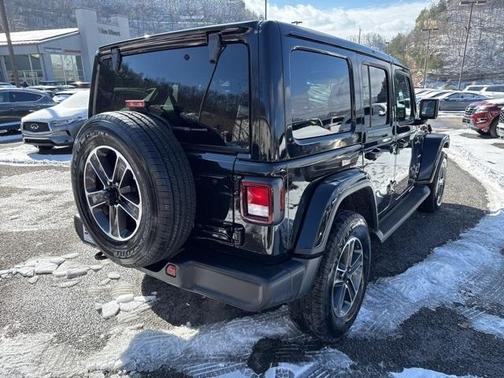 2023 Jeep Wrangler Sahara