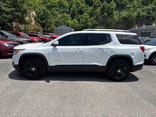 White Frost Tri-Coat 2019 GMC Acadia SLT-1