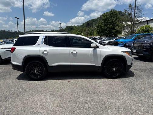 White Frost Tri-Coat 2019 GMC Acadia SLT-1