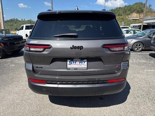 2025 Jeep Grand Cherokee L Laredo