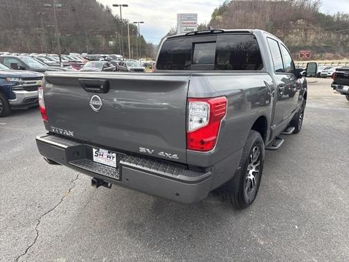 2024 Nissan Titan SV