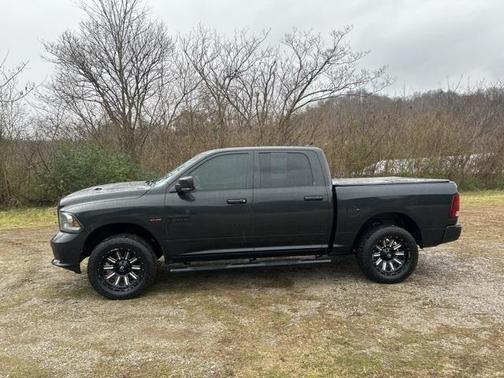 2016 RAM 1500 Sport