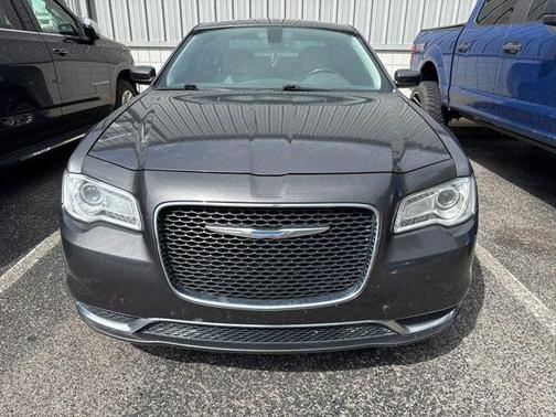Granite Crystal Clearcoat Metallic 2017 Chrysler 300 Limited