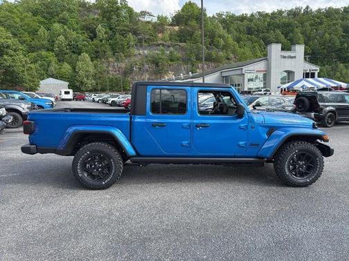 Hydro Blue Pearlcoat 2026 Jeep Gladiator Sport