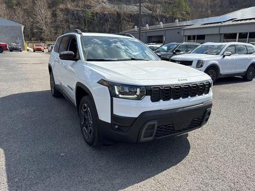 2026 Jeep Cherokee LAREDO/LIMITED