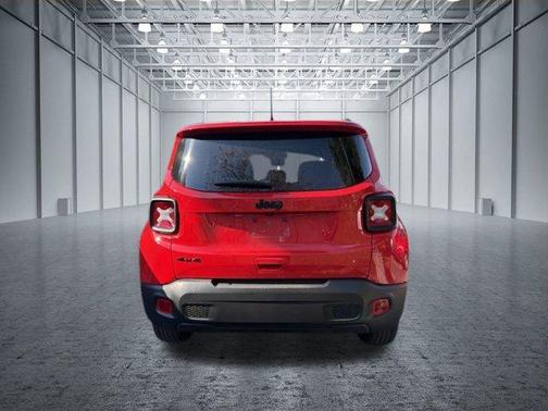 Colorado Red Clearcoat 2023 Jeep Renegade Latitude