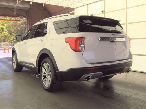 Oxford White 2023 Ford Explorer Limited