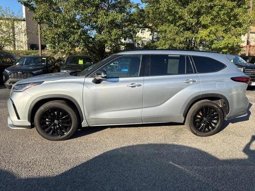 2023 Toyota Highlander XSE